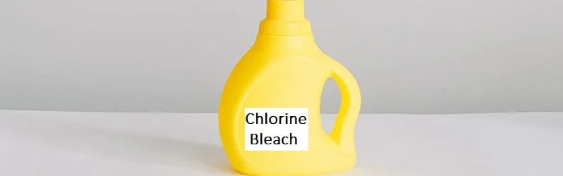 Yellow bottle of chlorine bleach